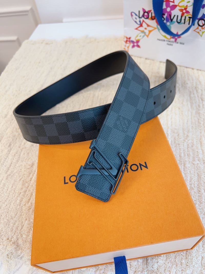 l0vis Vvtt0n belts